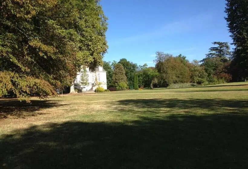 ベッドアンドブレックファースト Chateau Du Val Larbont