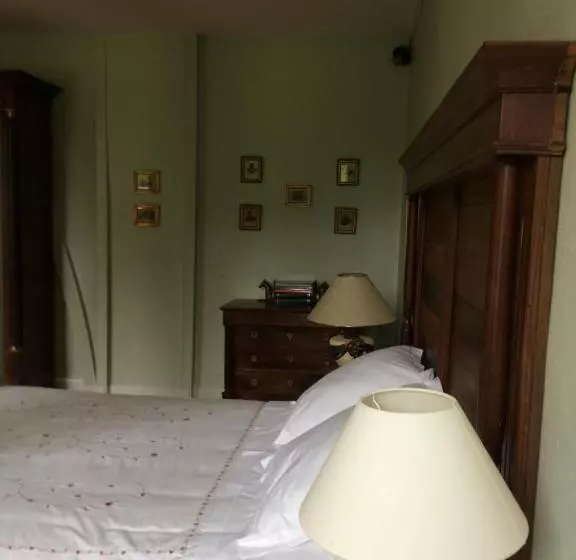 ベッドアンドブレックファースト Chateau Du Val Larbont