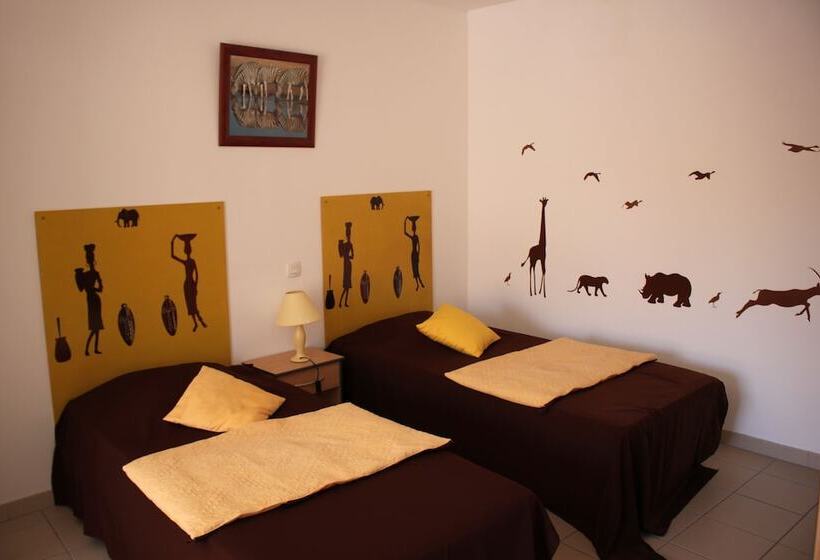 تختخواب و صبحانه Clos Pezat