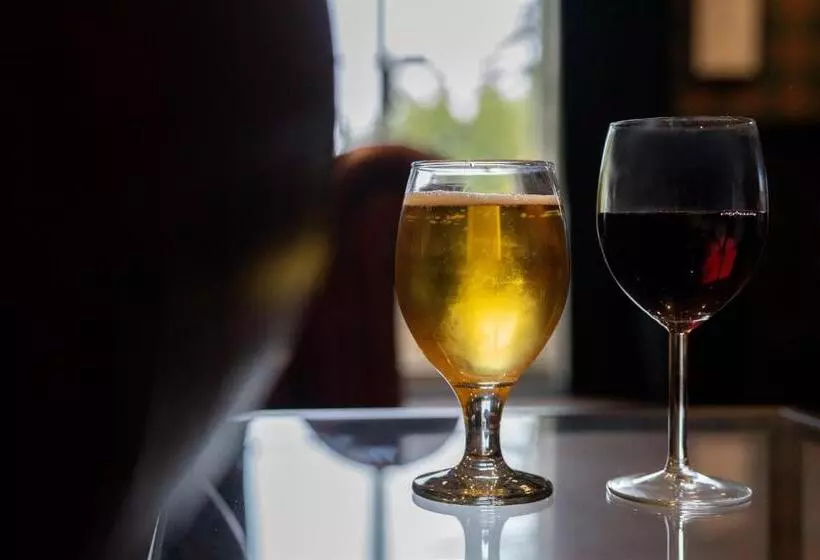 Aamiaismajoitus (B&B) Ruswarp Hall   Whitby