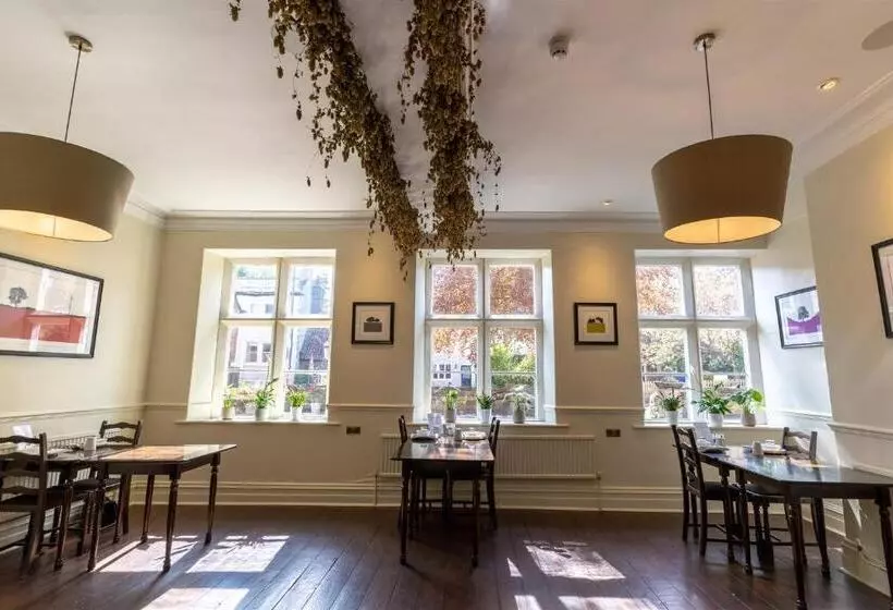 Aamiaismajoitus (B&B) Ruswarp Hall   Whitby