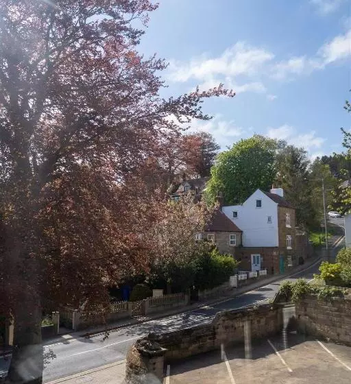 Aamiaismajoitus (B&B) Ruswarp Hall   Whitby