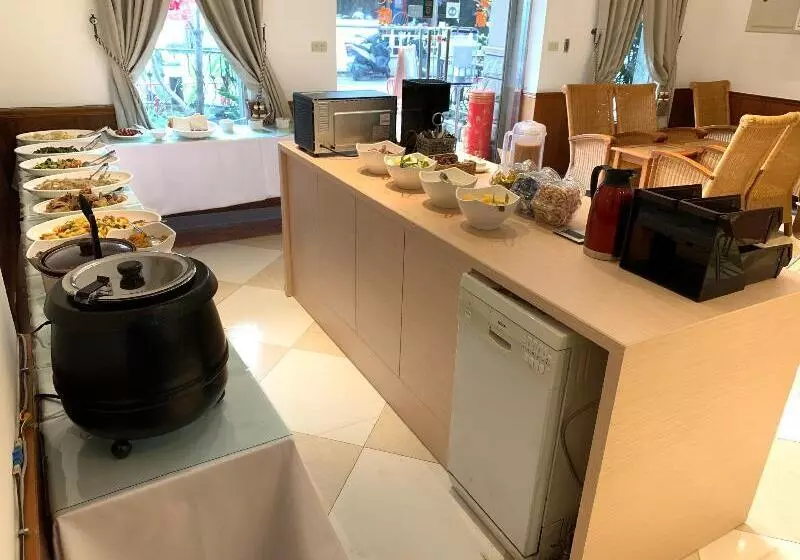 تختخواب و صبحانه Tai Hu Hotel Sun Moon Lake