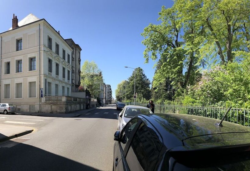 Résidence De Tourisme Central Parc Tours