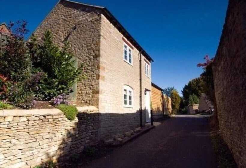 فندق فئة نجمة واحدة The Crewe Arms