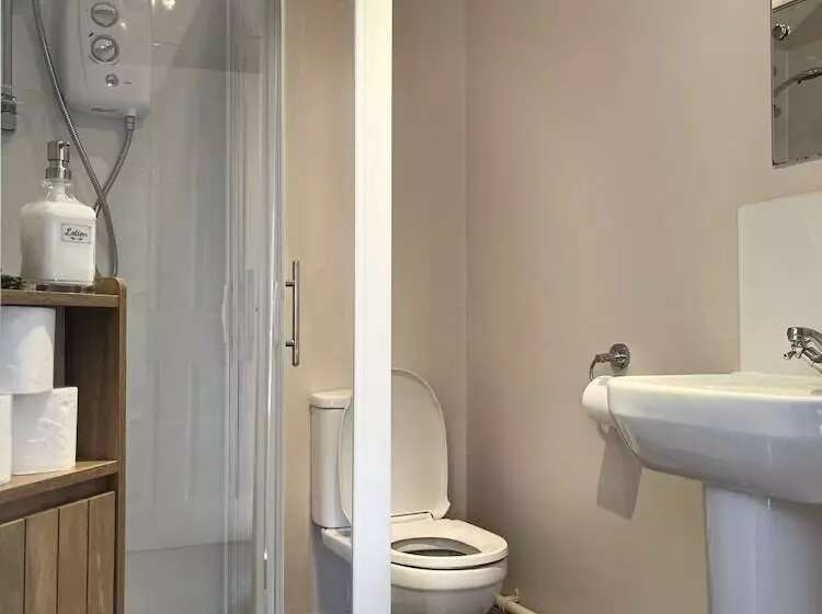 Hostelli The Crewe Arms