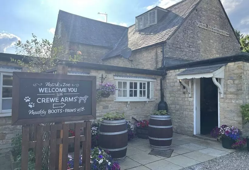 Hostelli The Crewe Arms