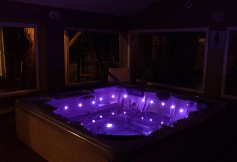 فندق Camping Clos Moulin