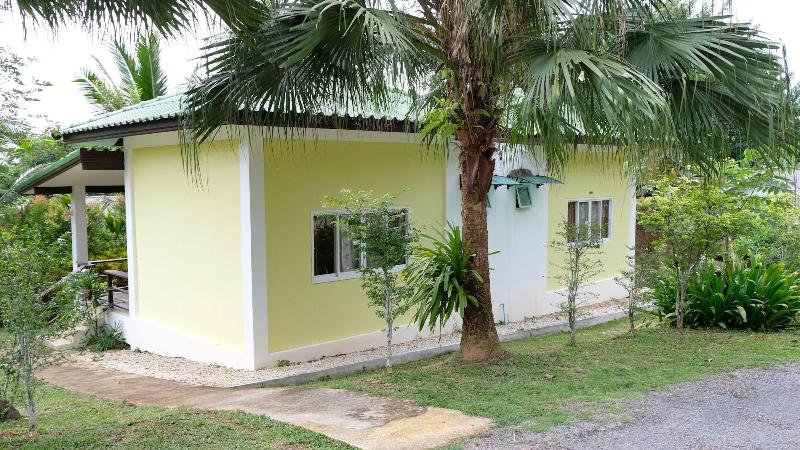 בית מלון כפרי Khaolak Hillside Villa