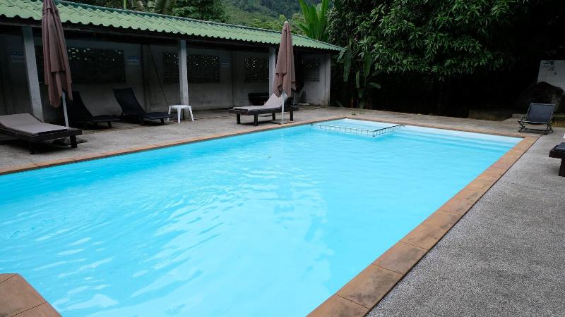 בית מלון כפרי Khaolak Hillside Villa