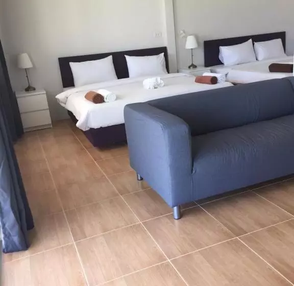 هتل Khaolak Hillside Villa