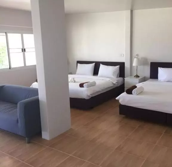 هتل Khaolak Hillside Villa