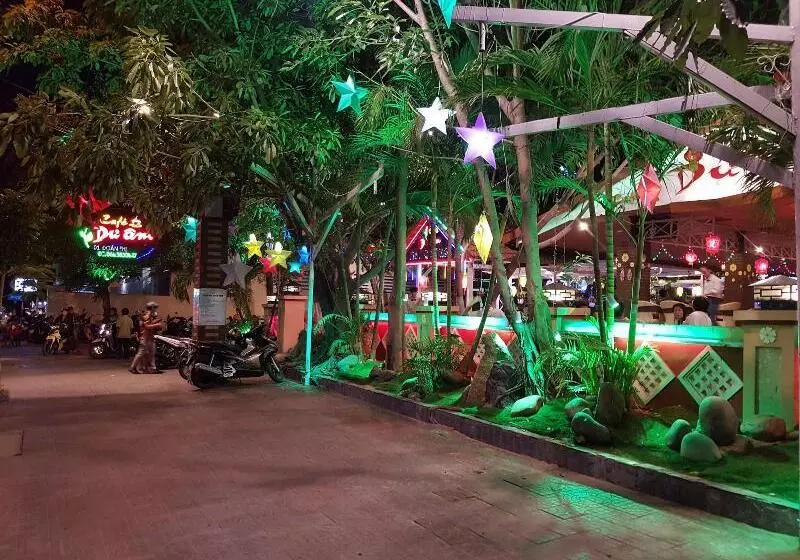 هتل Nữ Hoàng