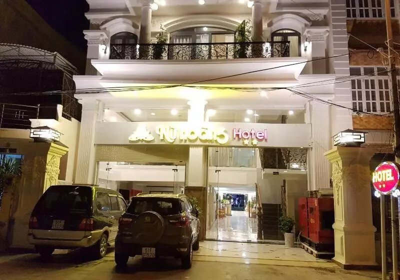 هتل Nữ Hoàng