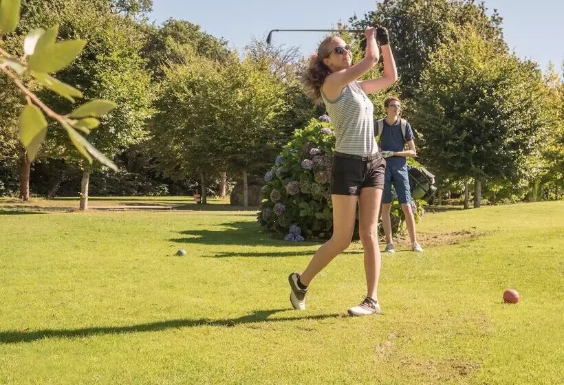 Hotelli Sunêlia L Orangerie De Lanniron