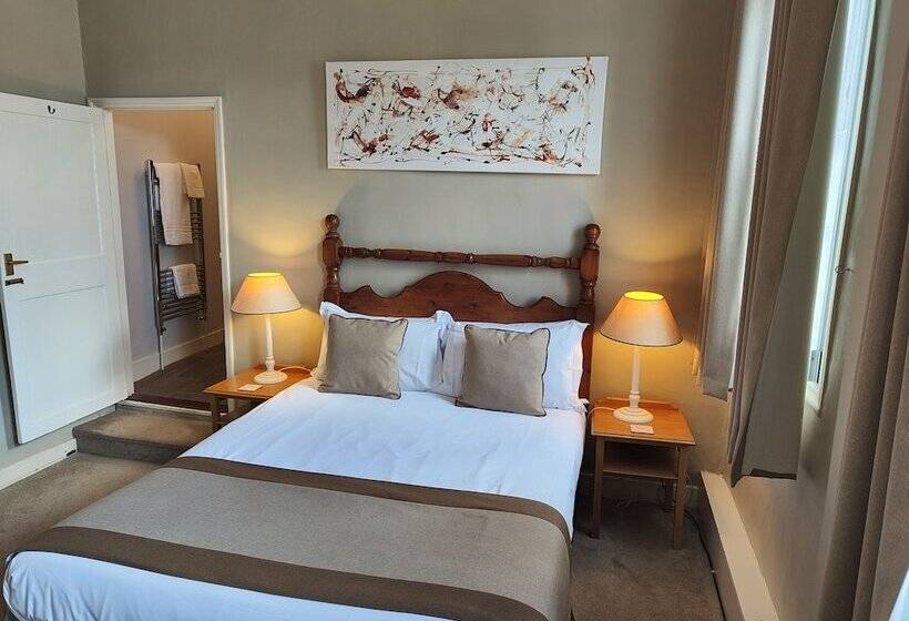 בית מלון כפרי The Angel