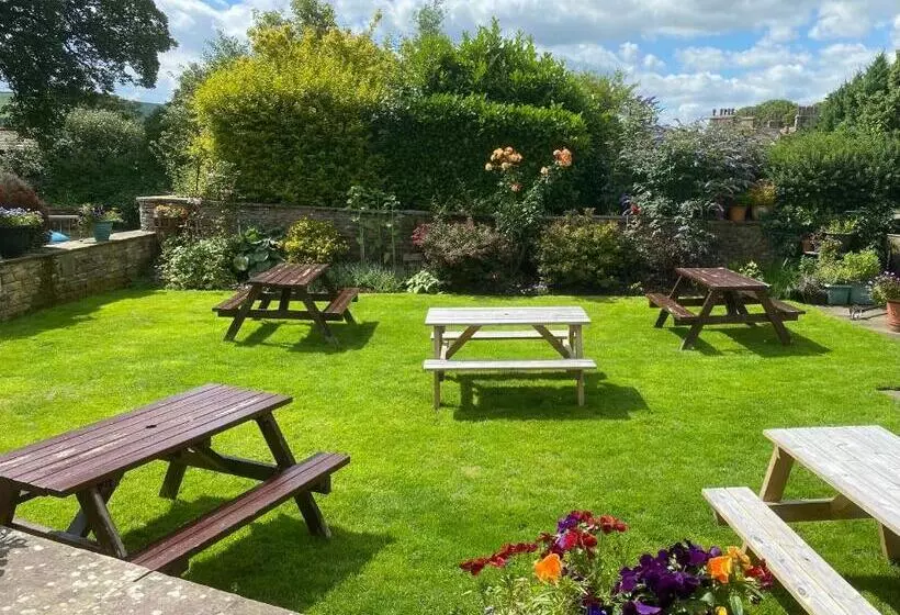 Hotelli Middle House