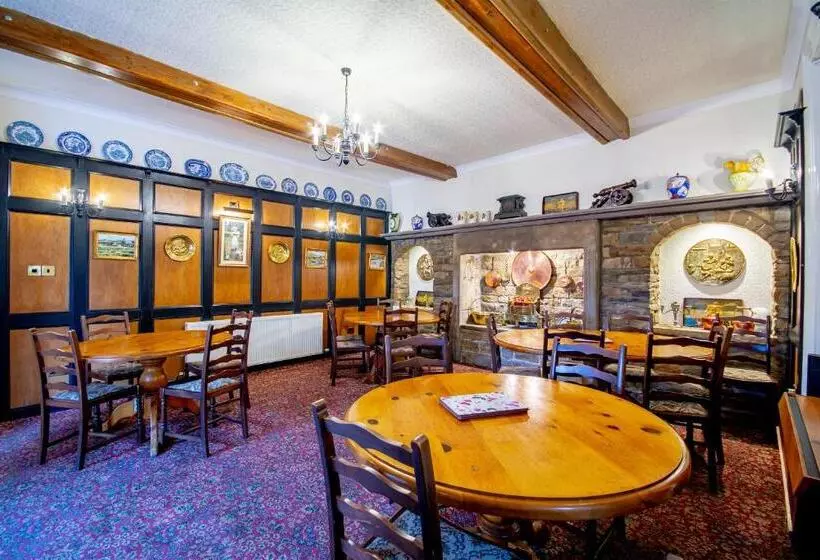 Hotelli Middle House