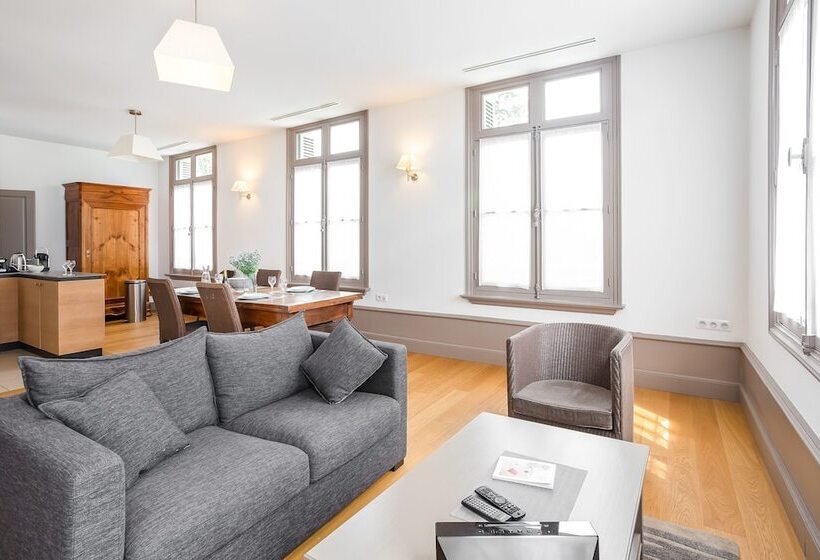 Résidence De Tourisme Central Parc Tours