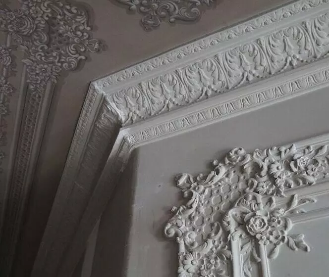 تختخواب و صبحانه The Silver Fountain Inn