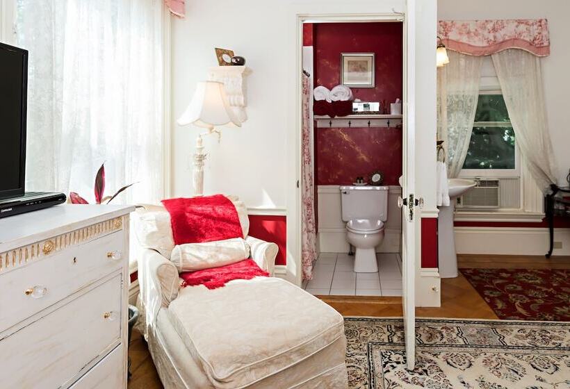 민박 The Silver Fountain Inn