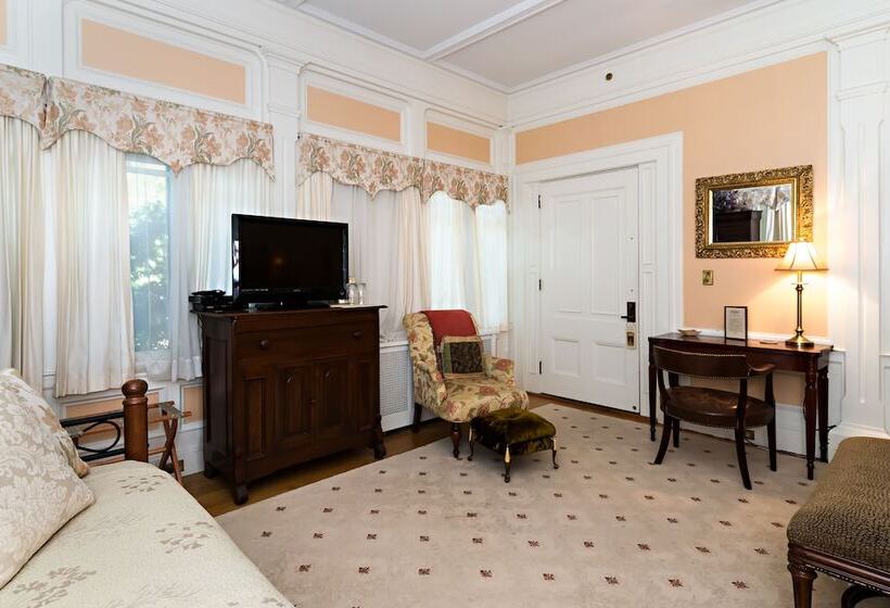 민박 The Silver Fountain Inn