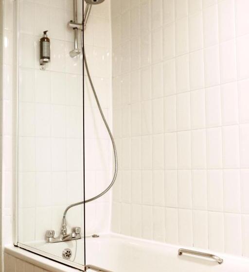 فندق فئة نجمة واحدة The Rose And Crown