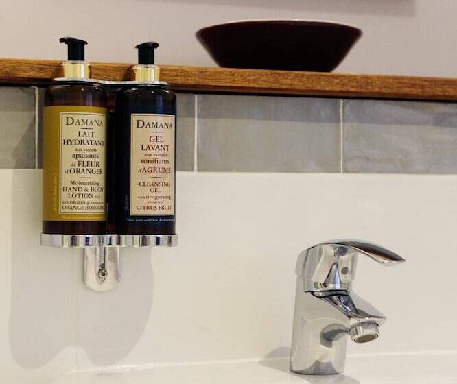 فندق فئة نجمة واحدة The Rose And Crown