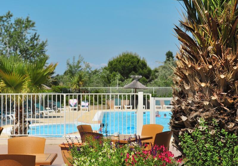 هتل Azureva Le Grau Du Roi