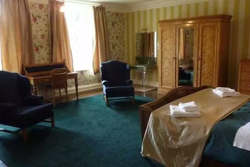 Hotelli Gregynog Hall