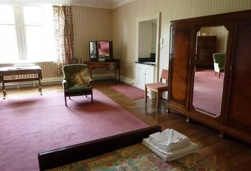 Hotelli Gregynog Hall