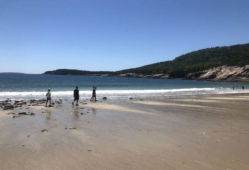 בית מלון כפרי Island Place