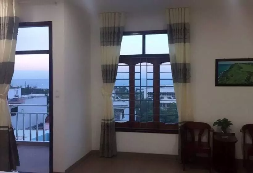 هتل Khach San Yen Phu