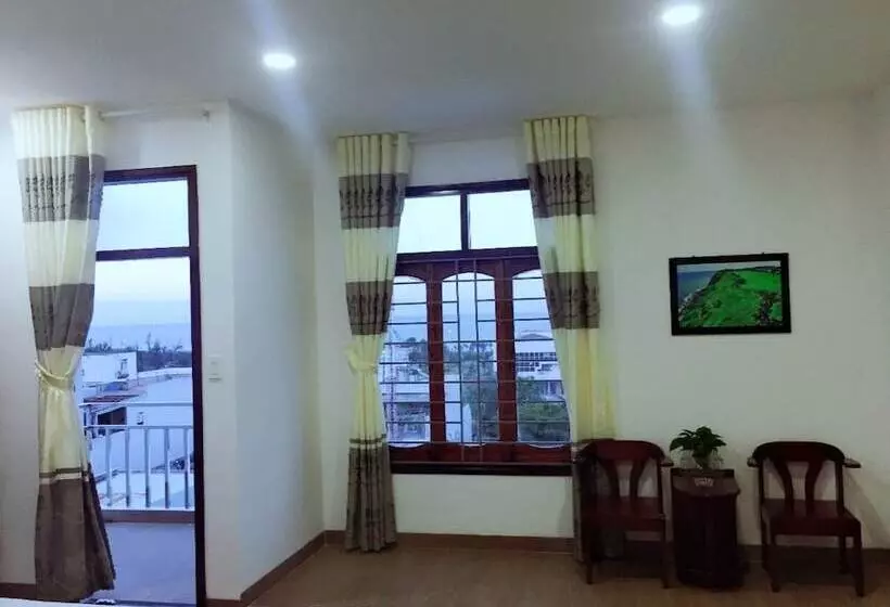 هتل Khach San Yen Phu
