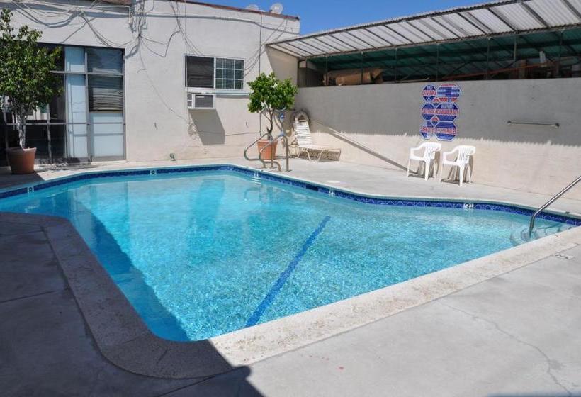 Szálloda Lax Suites