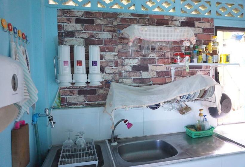 פנסיון Garden Homestay Suratthani