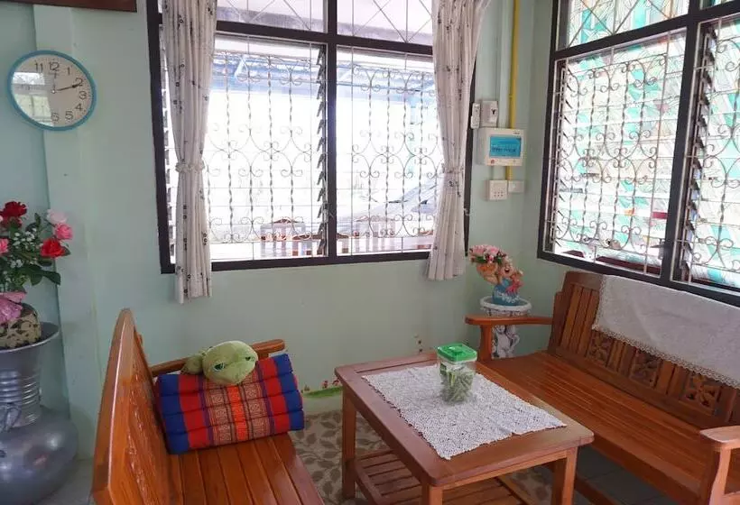 پانسیون Garden Homestay Suratthani