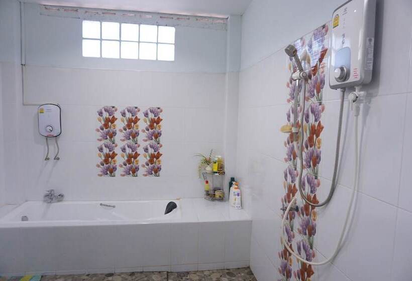 פנסיון Garden Homestay Suratthani