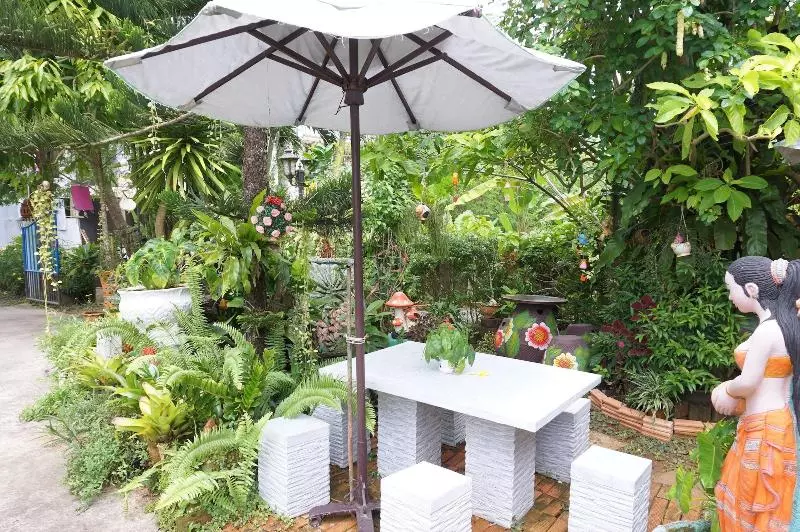 پانسیون Garden Homestay Suratthani