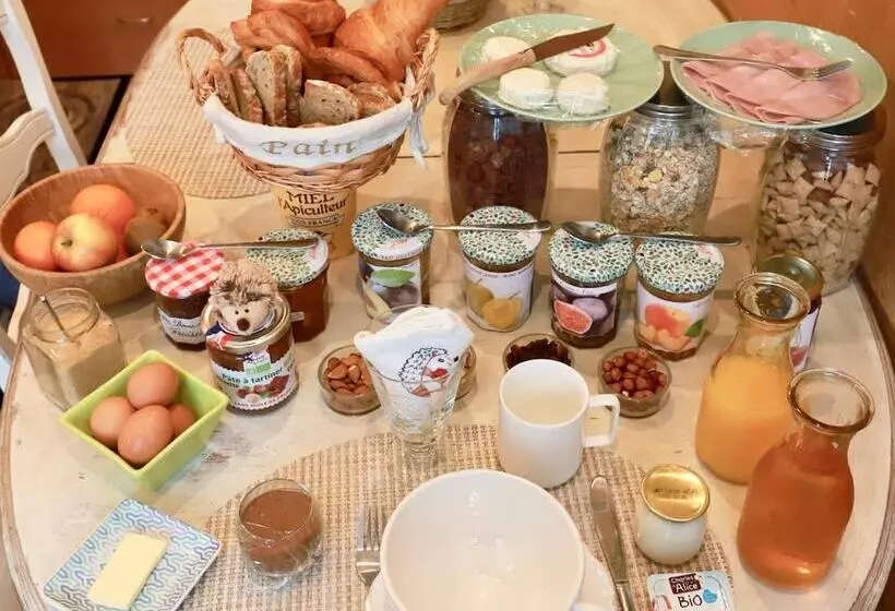 ペンション Naturalbnb   Chambres D Hôtes Au Calme Avec Clim   Parking Gratuit Et Sécurisé   Garage Vélos Et Mot