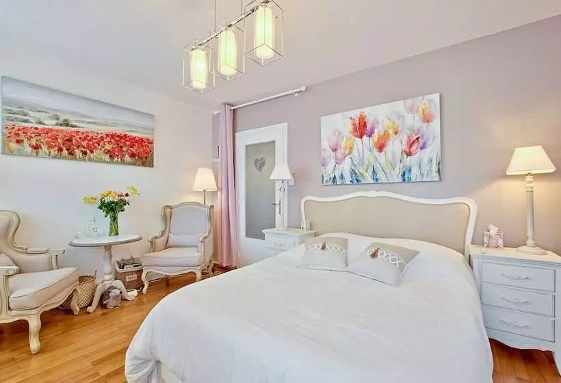 ペンション Naturalbnb   Chambres D Hôtes Au Calme Avec Clim   Parking Gratuit Et Sécurisé   Garage Vélos Et Mot