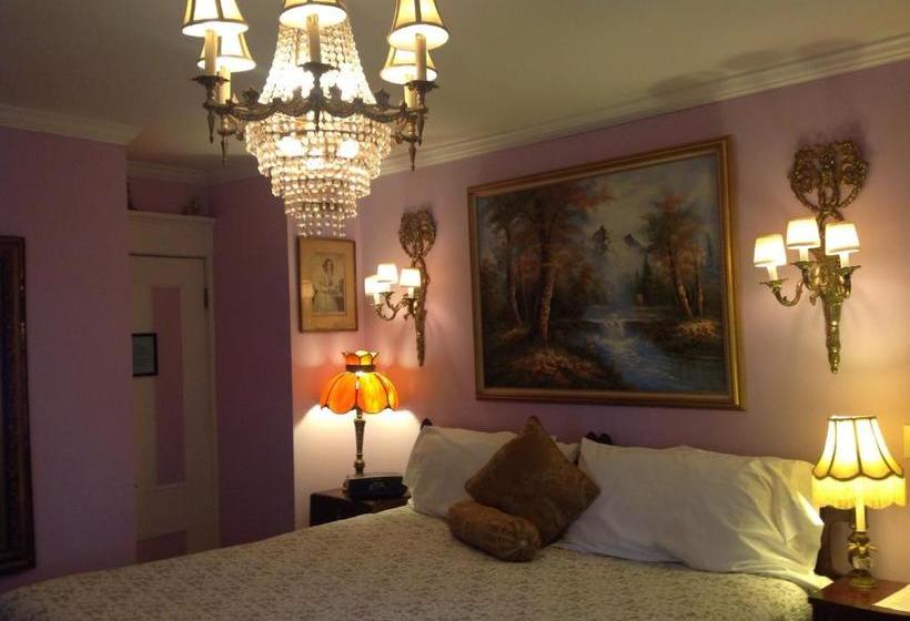 펜션 The Bradford Carver Guest House