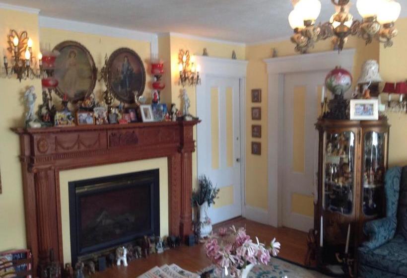 펜션 The Bradford Carver Guest House