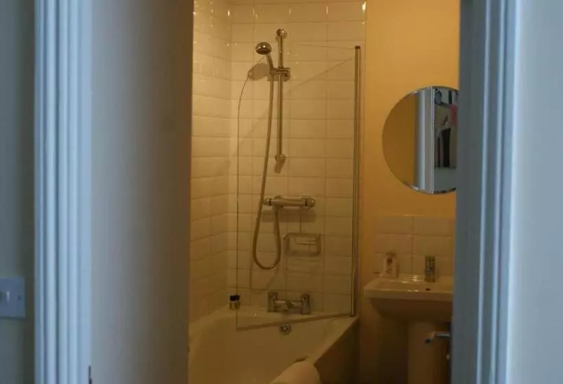 ベッドアンドブレックファースト 10to12 Folkestone