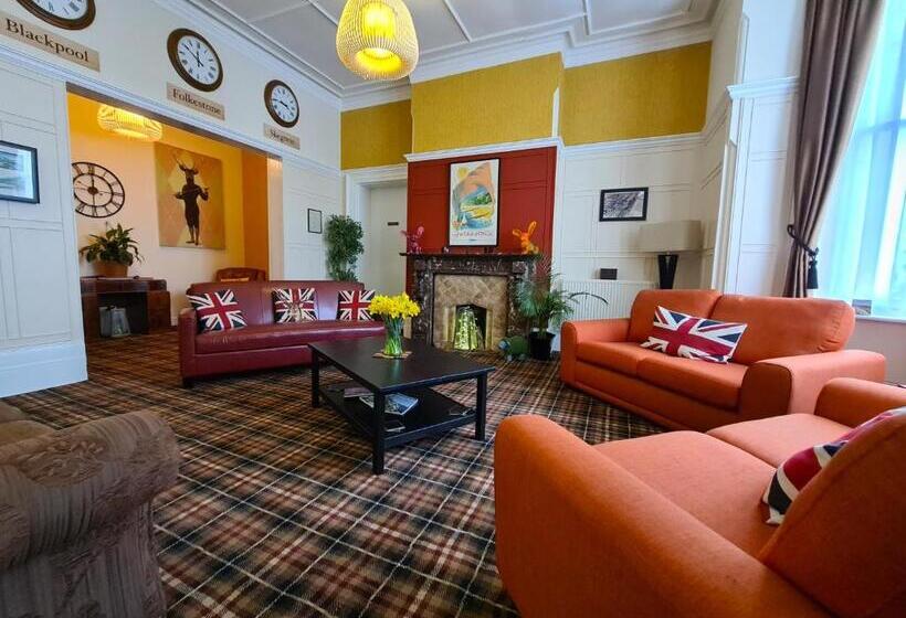 住宿加早餐  10to12 Folkestone