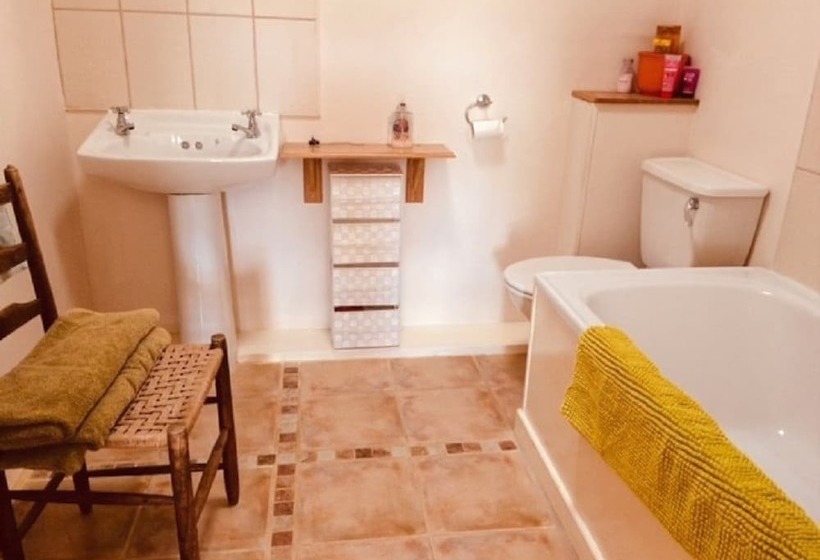 Bed and Breakfast Arbor Low