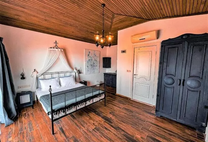 Aamiaismajoitus (B&B) Assos Longevity