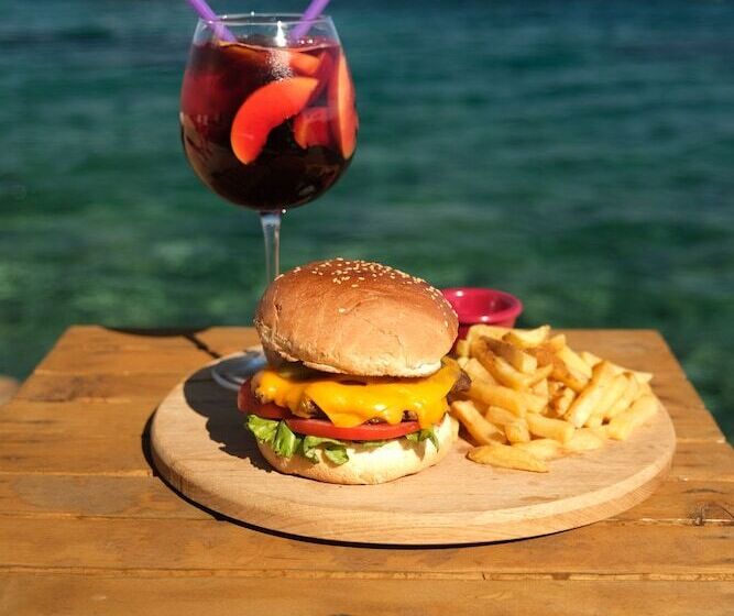 مبيت وإفطار Assos Longevity