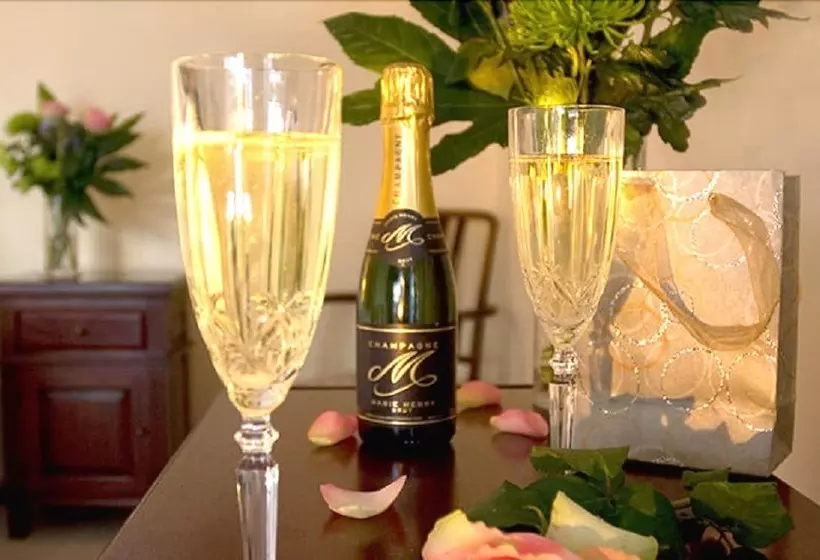 تختخواب و صبحانه Roughfirth House