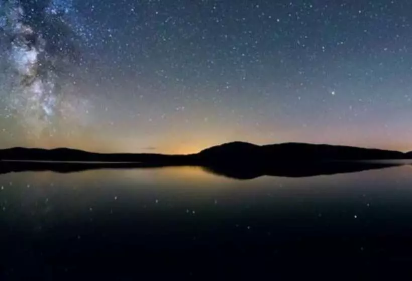 تختخواب و صبحانه Roughfirth House